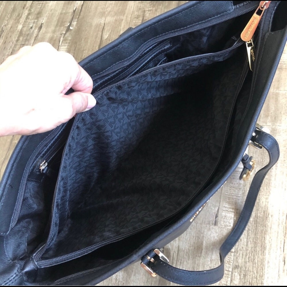 Michael Kors Black Saffiano Jet Set Travel Tote Lg - Picture 9 of 15